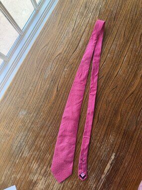 Vineyard Vines Pink Fish Hook Print Silk Tie
